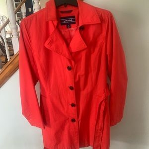 LANDS END woman’s raincoat